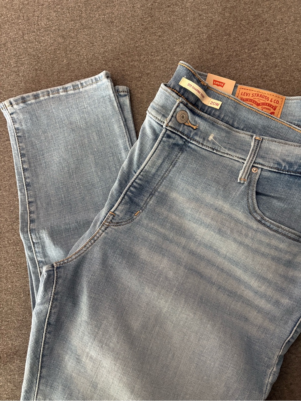 Women’s 20W Levi’s 311 Shaping Skinny Jeans in Light Blue - Picture 7 of 14